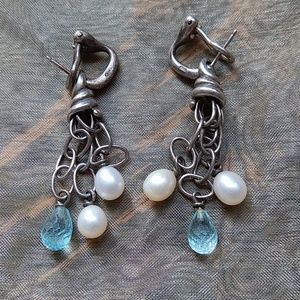 Genuine blue sapphire pearl's silver earrings